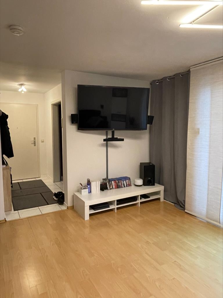 A1836 gut geschnittene Dachgeschoßwohnung mit Balkon - Foto 1